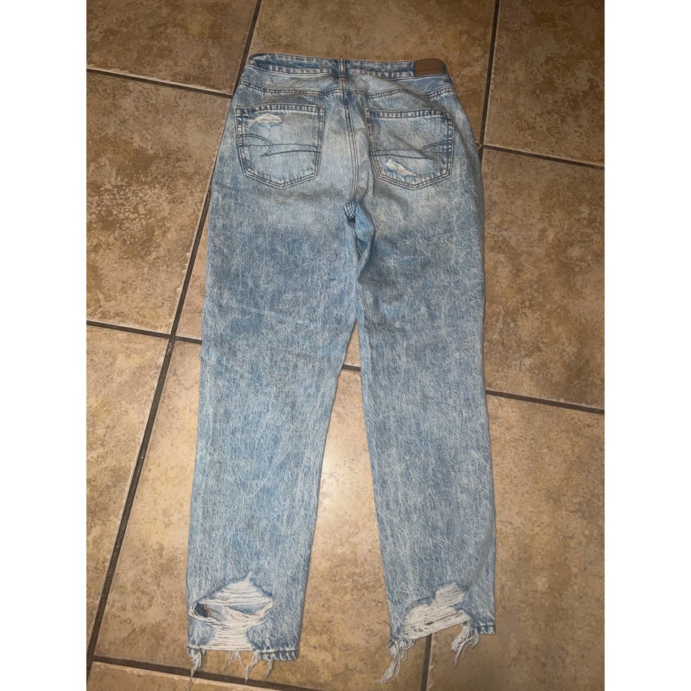 American Eagle Mom Jeans Size 8 - Picture 2 of 3